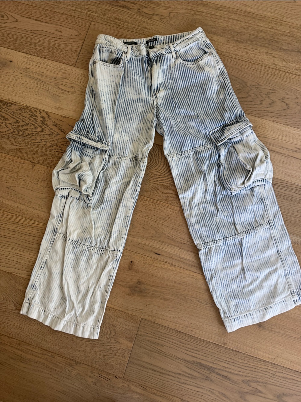 wild fable Women’s Light Blue Pinstripe Relaxed cargo Jeans